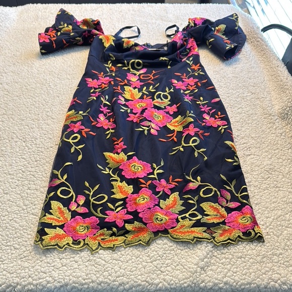 Trina Turk Leigh Tailored Vintage Boho Sheath Dress Size 2 - Picture 3 of 6